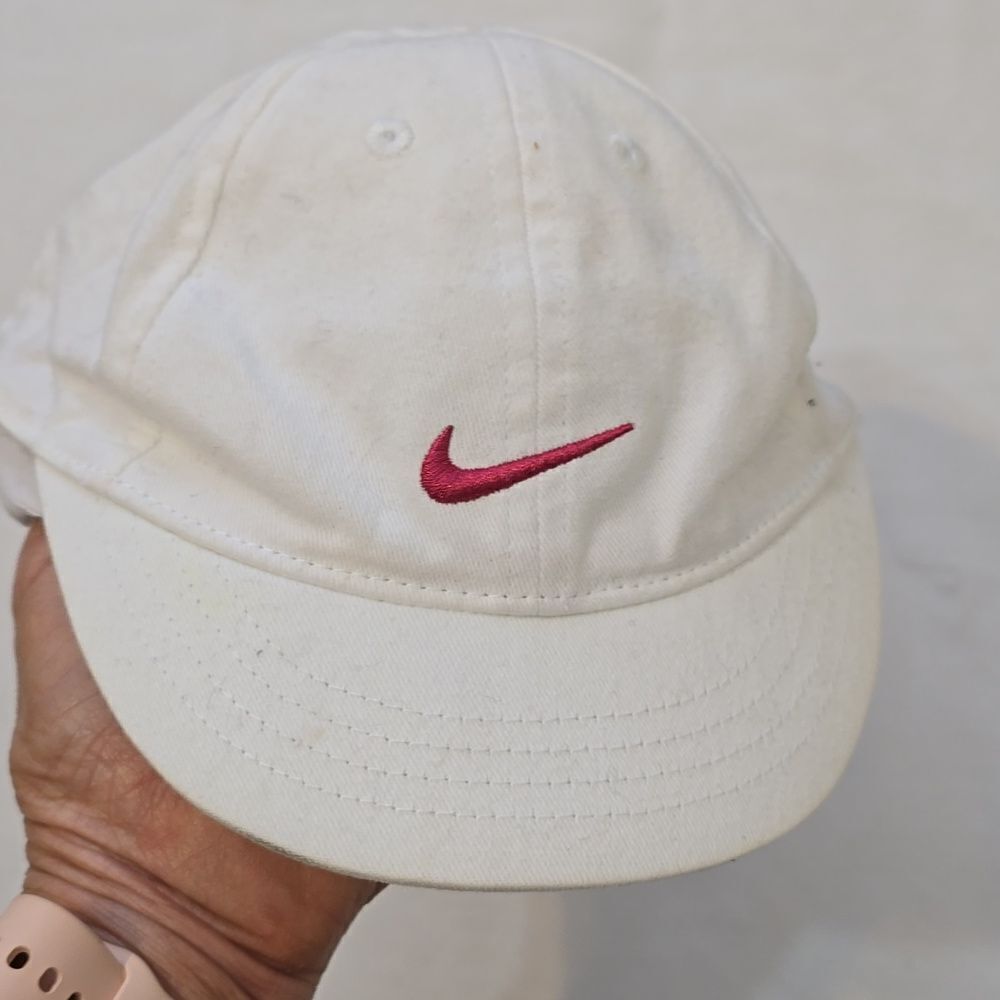 Nike‎ White and Pink Logo Baseball Hat For infants